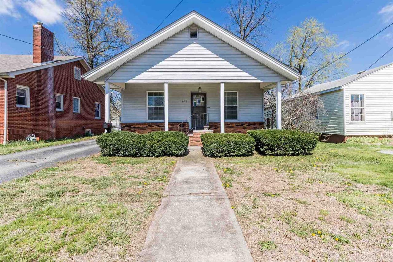 806 W Chestnut St., Marion, IL 62959