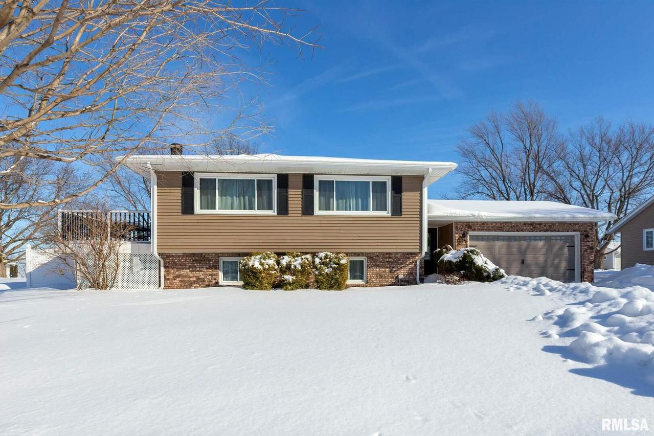 805 12th St., Orion, IL 61273