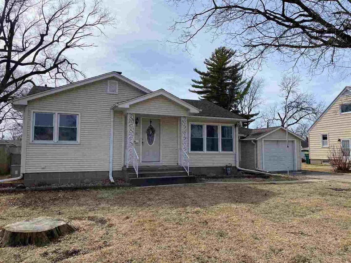 1850 Clay Dr., Galesburg, IL 61401