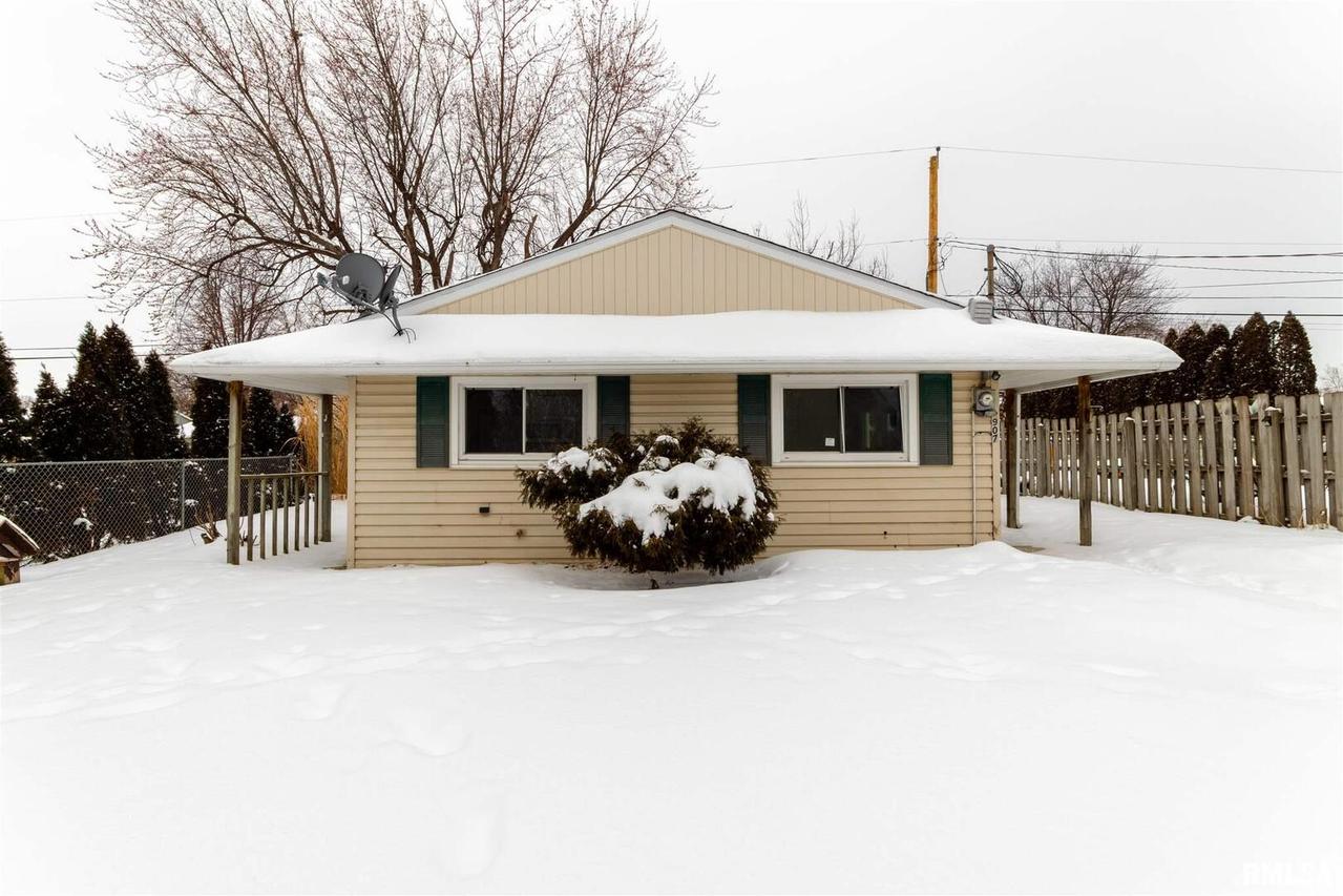 907 4th St., Colona, IL 61241