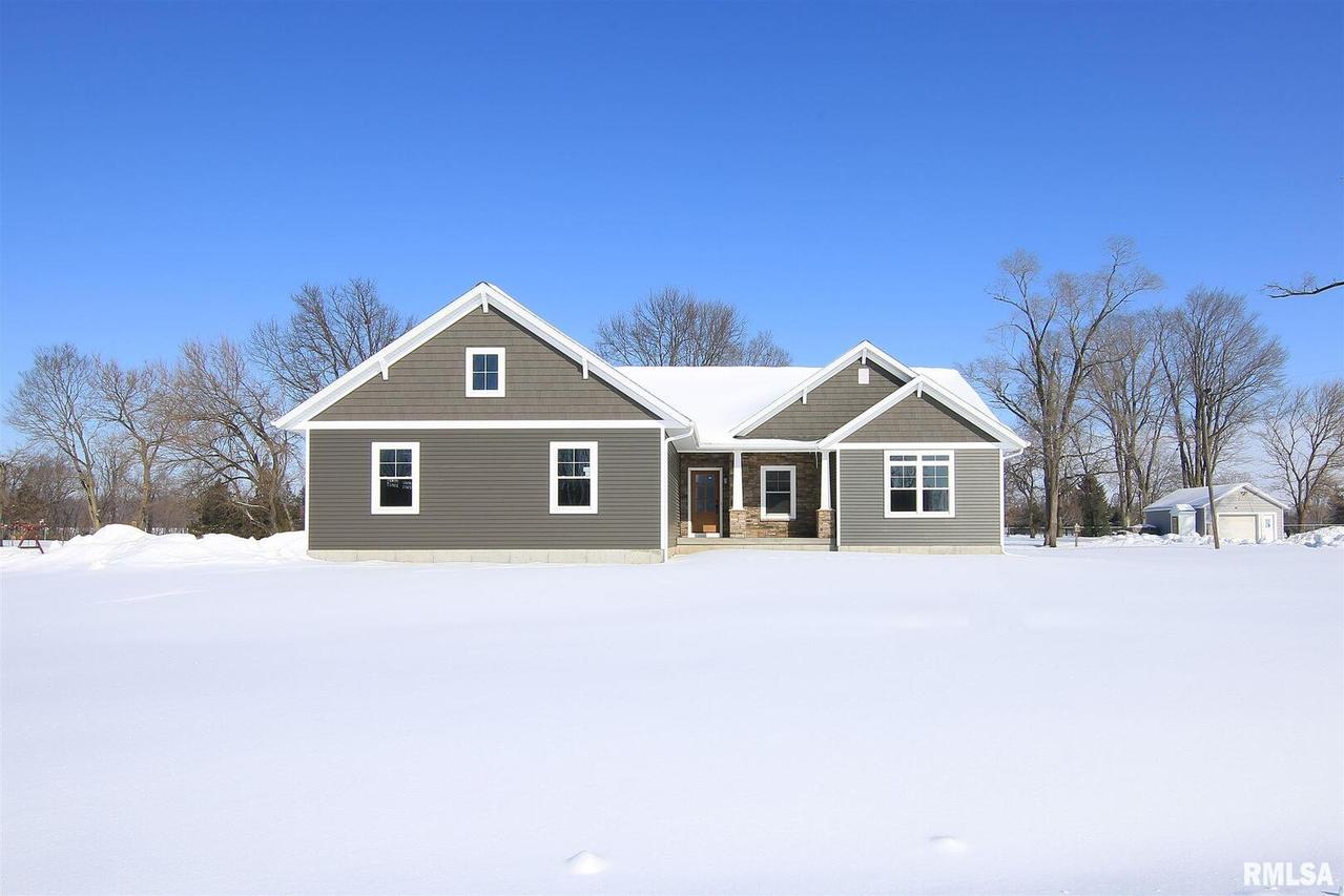 5312 Fairway Ct., Fulton, IL 61252