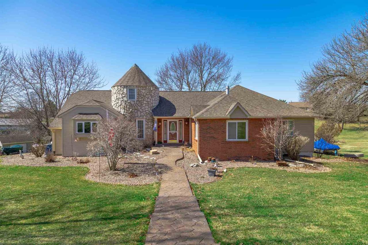 644 Suncrest Ct., Sherrard, IL 61281