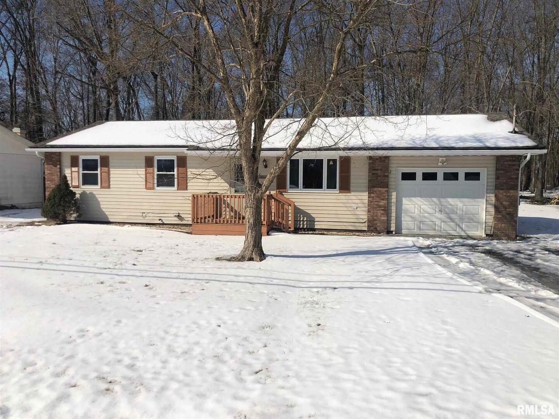 2211 N 13th St., Herrin, IL 62948