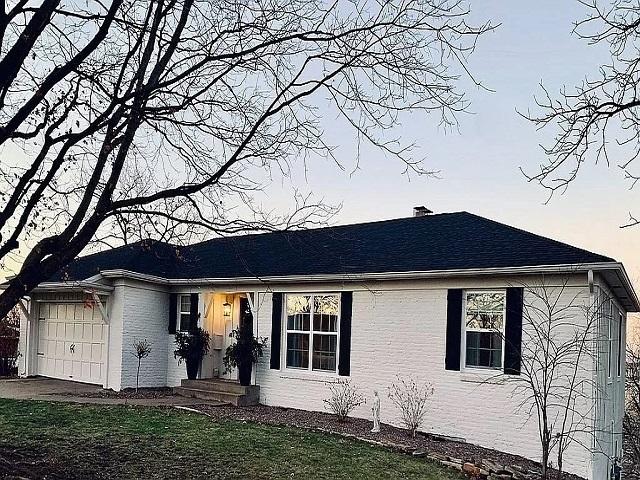 109 Sherwood Dr., Geneseo, IL 61254