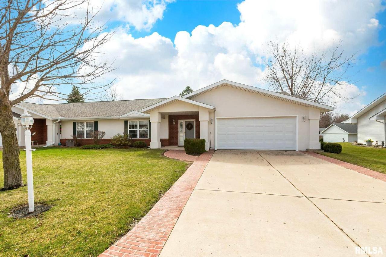 845 Sunset Dr., Kewanee, IL 61443