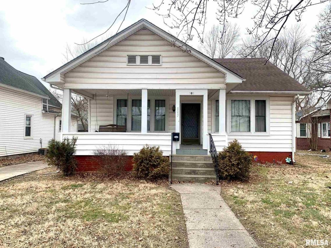 805 N 12th St., Herrin, IL 62948