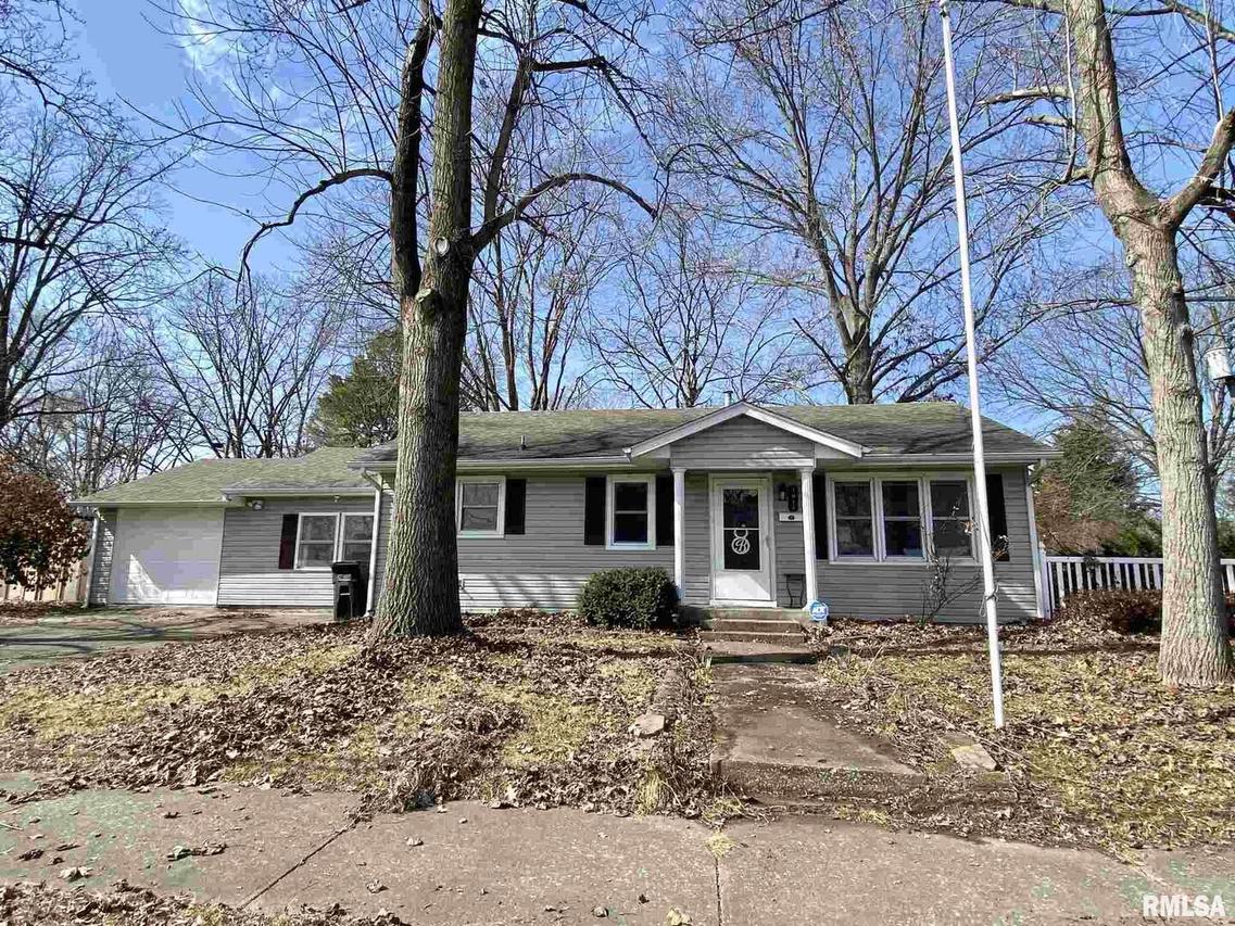 1013 N 20th St., Murphysboro, IL 62966