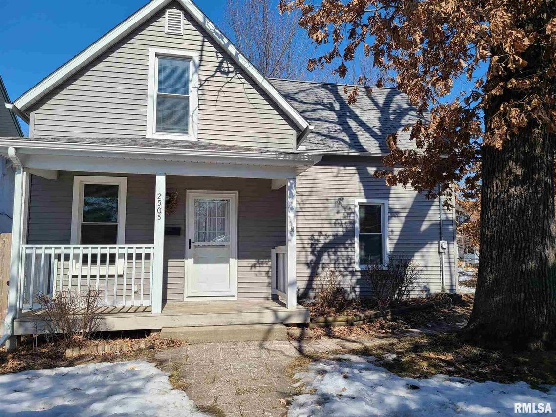 2505 13th Ave., Rock Island, IL 61201