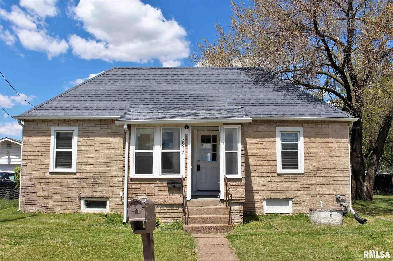 3917 26th Ave., Moline, IL 61265