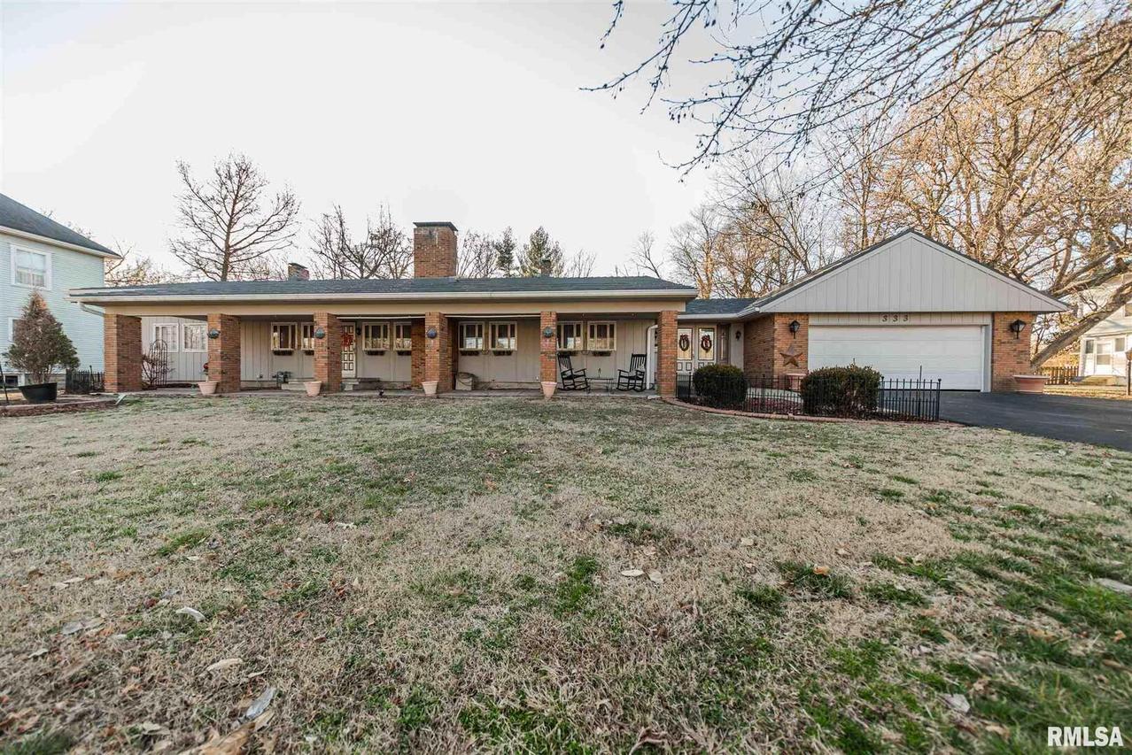 333 N Washington St., Duquoin, IL 62832