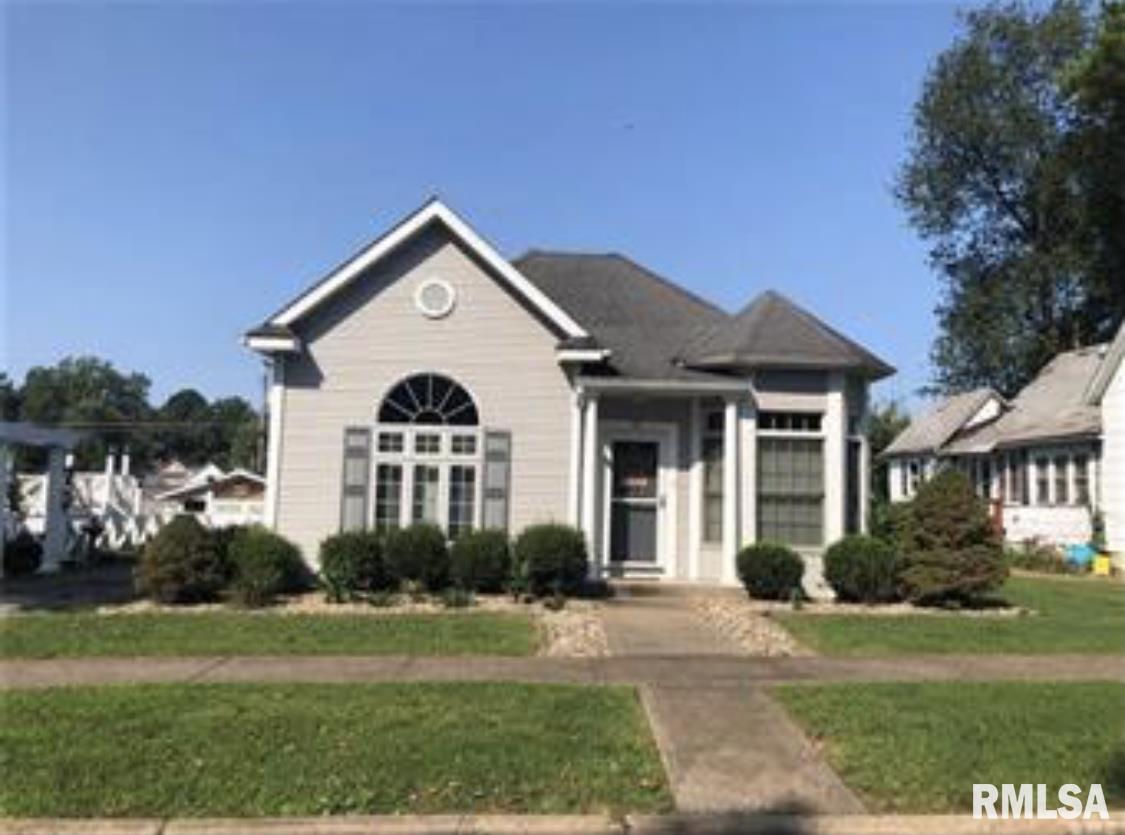 513 S 16th St., Herrin, IL 62948