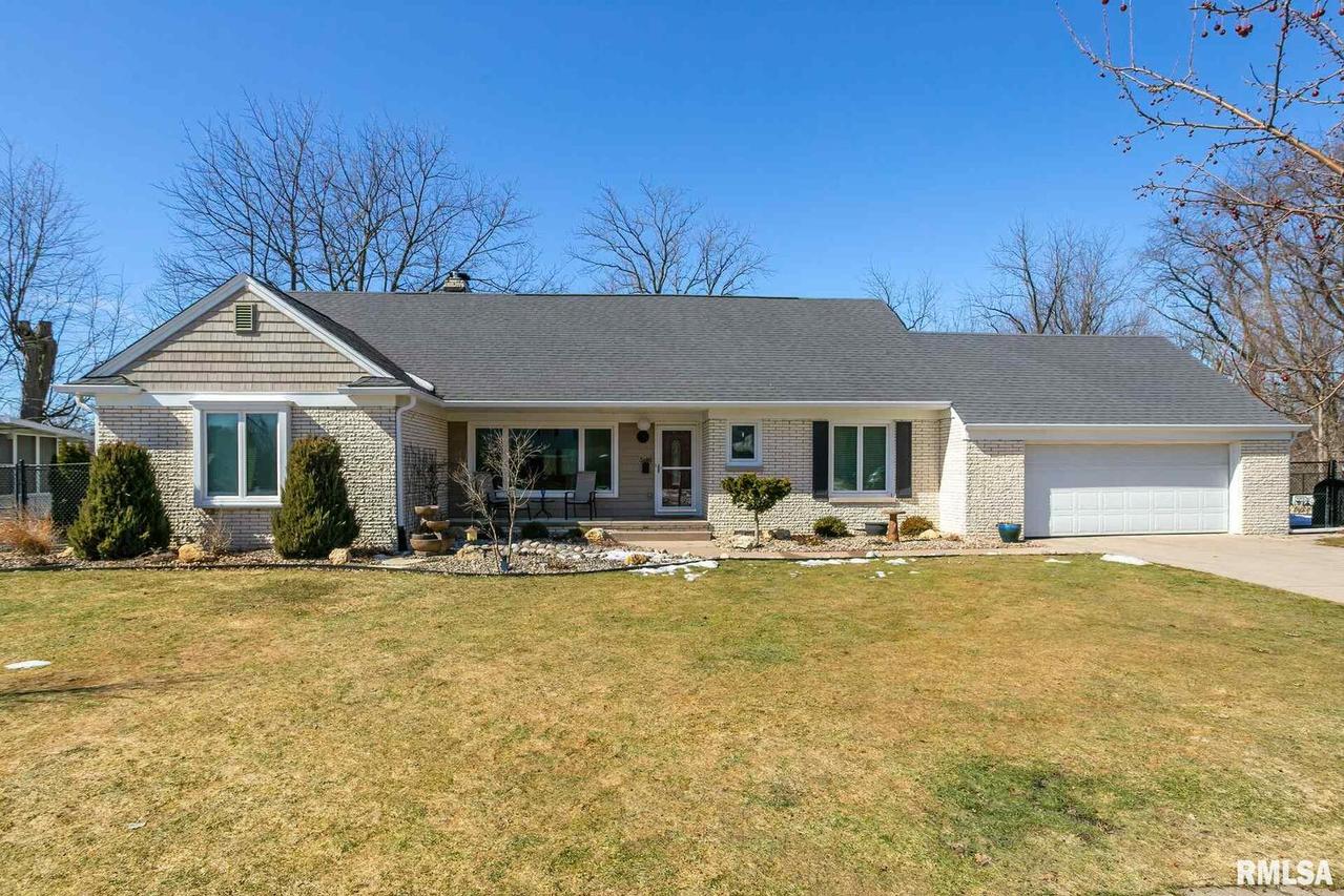 3400 20th Street Ct., Rock Island, IL 61201