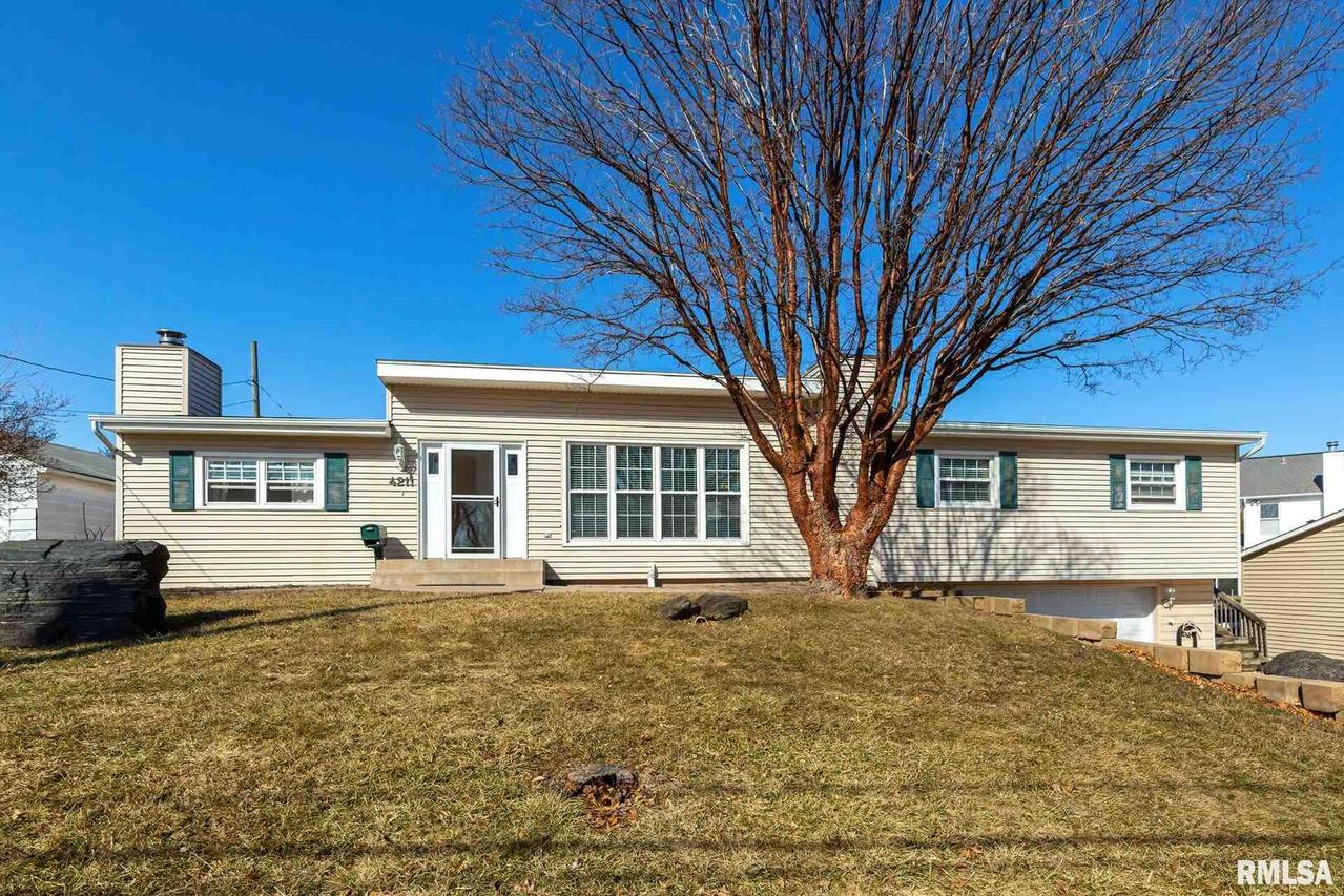 4211 34th Ave., Moline, IL 61265
