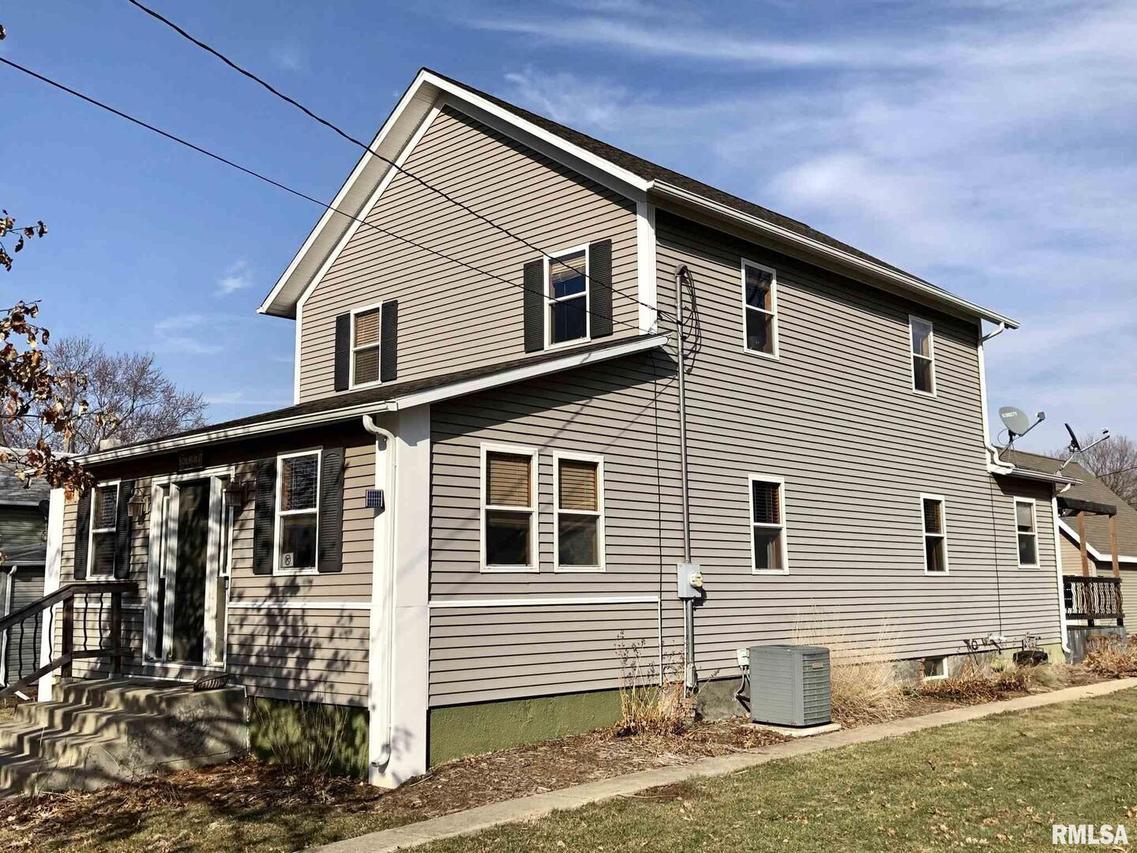 310 S Church St., Sheffield, IL 61361