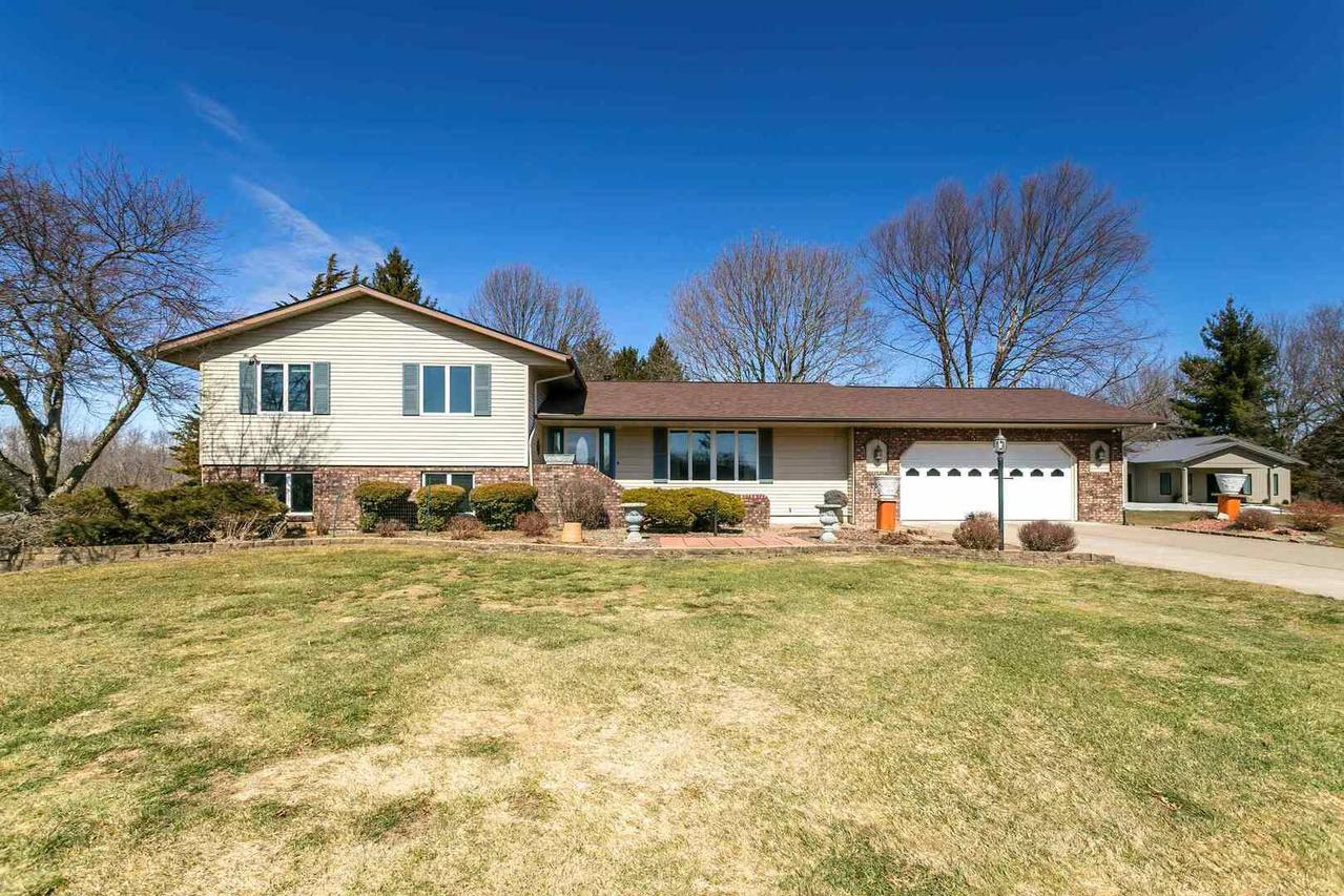 1241 32nd Ave., Milan, IL 61264