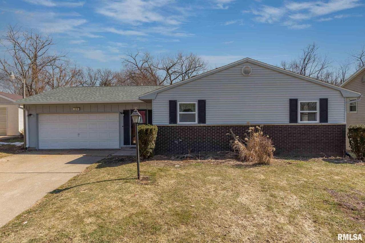 313 5th Street Ct., Silvis, IL
