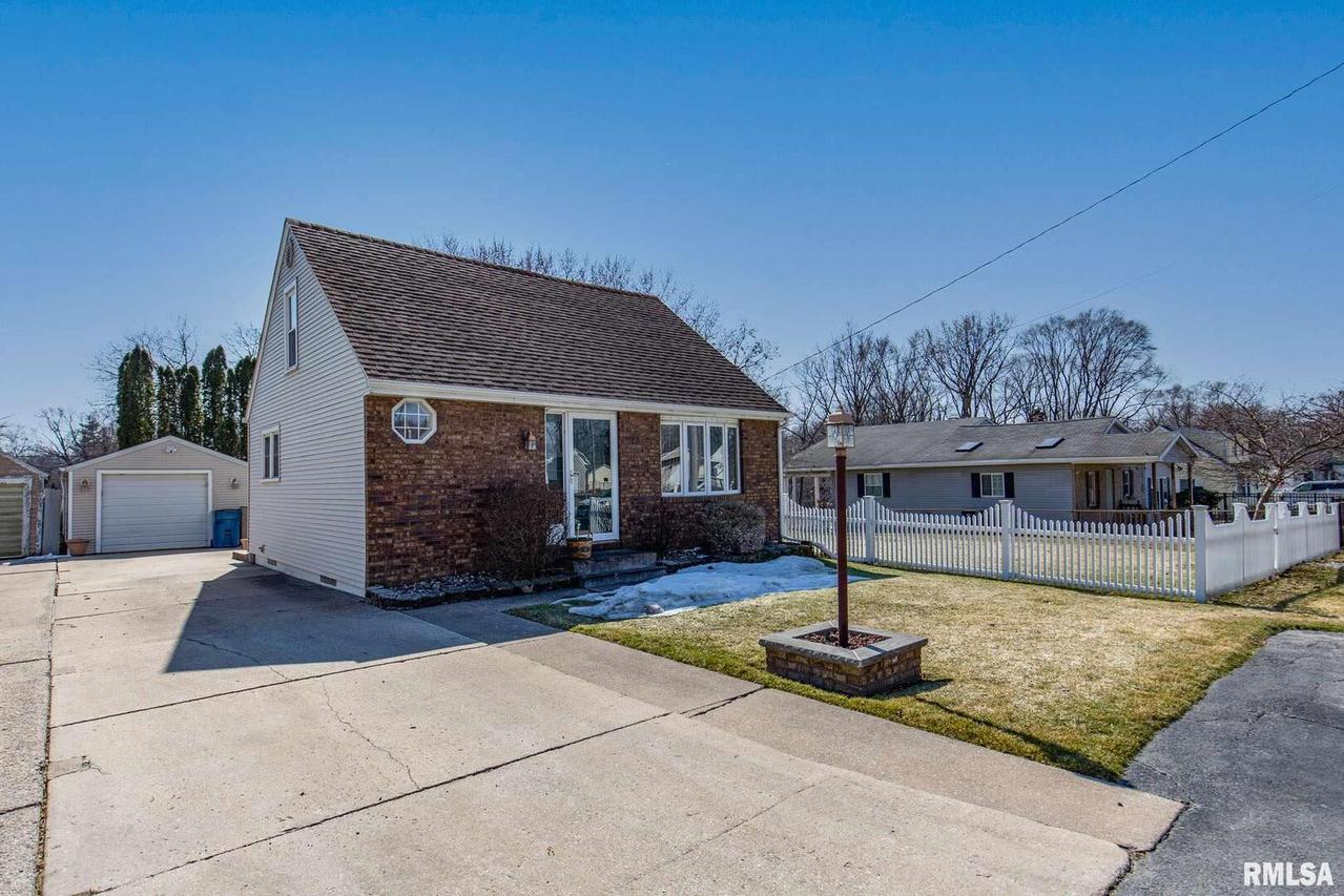 1820 28th Ave., East Moline, IL 61244