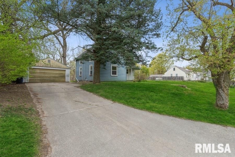 4236 8th Ave., Moline, IL 61265