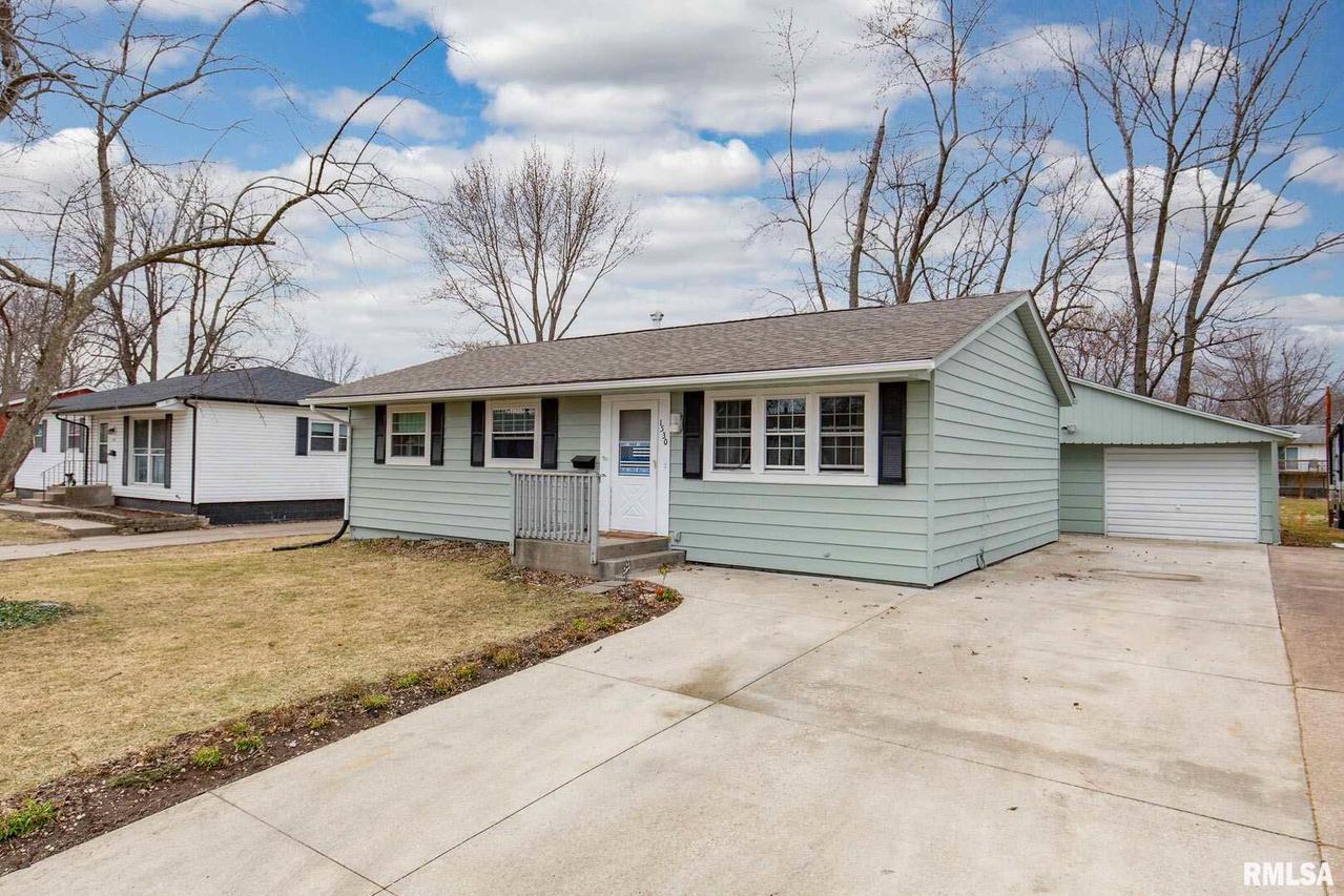 1530 13th St., Silvis, IL 61282