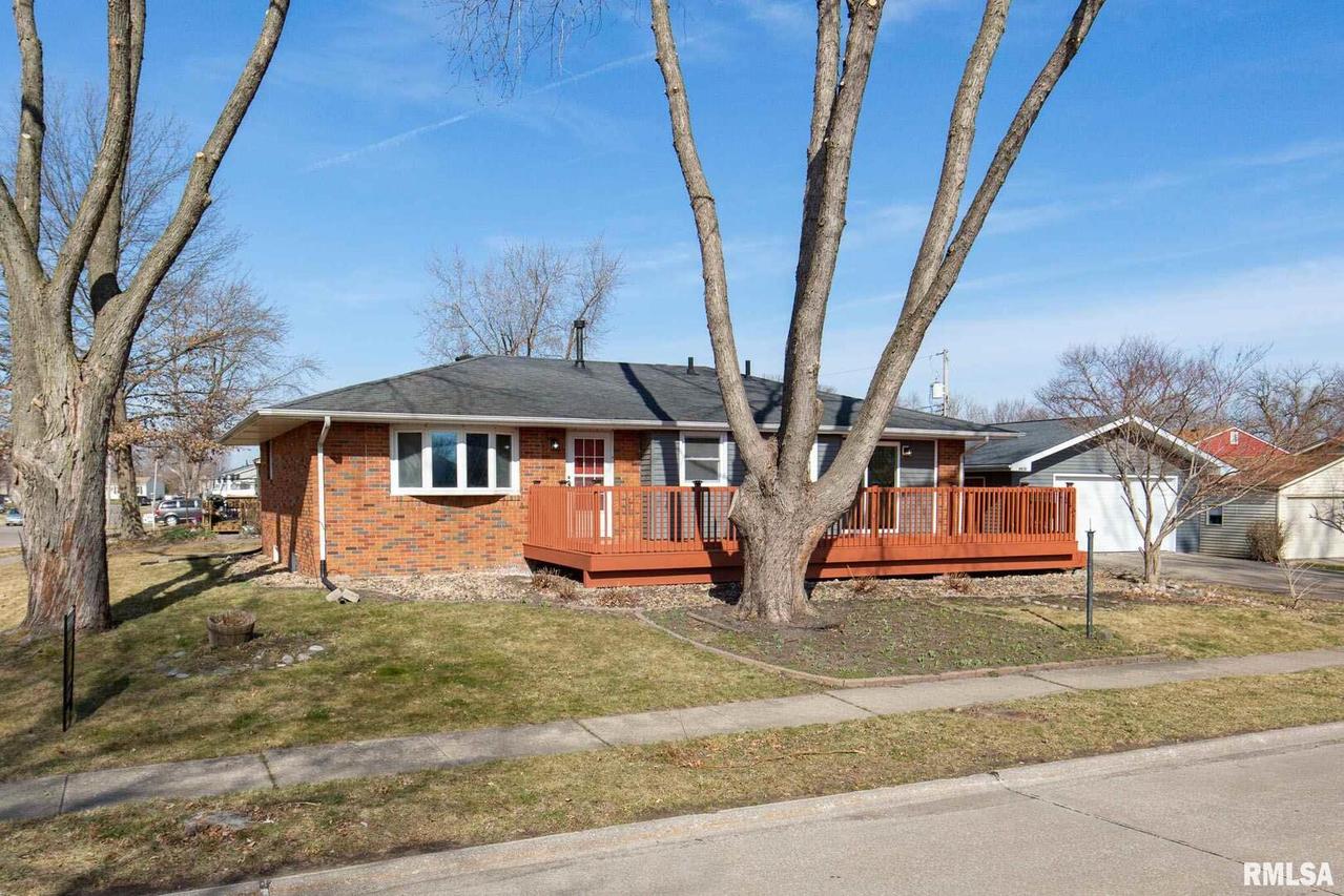 4909 50th St., Moline, IL 61265