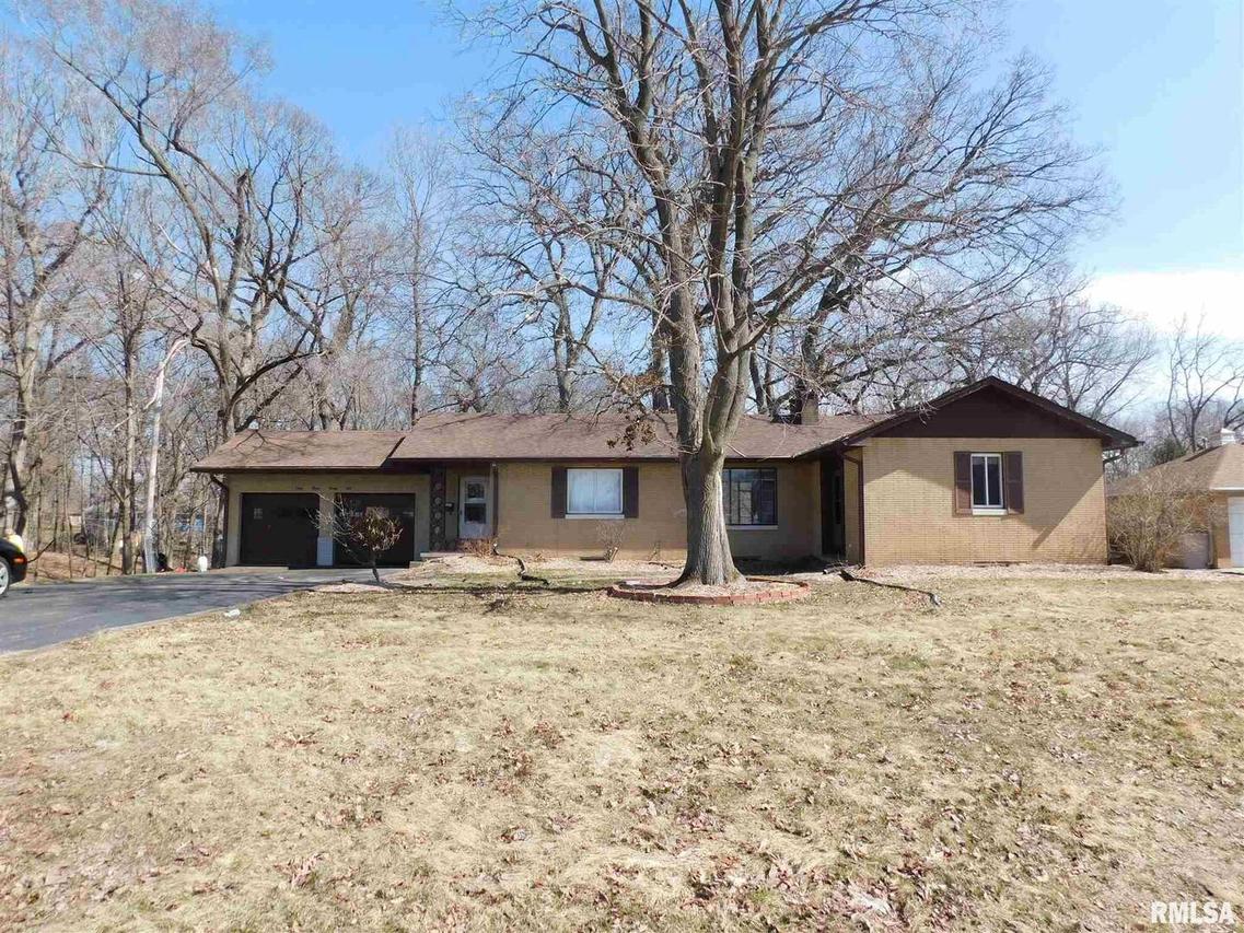 4326 5th St., East Moline, IL 61244