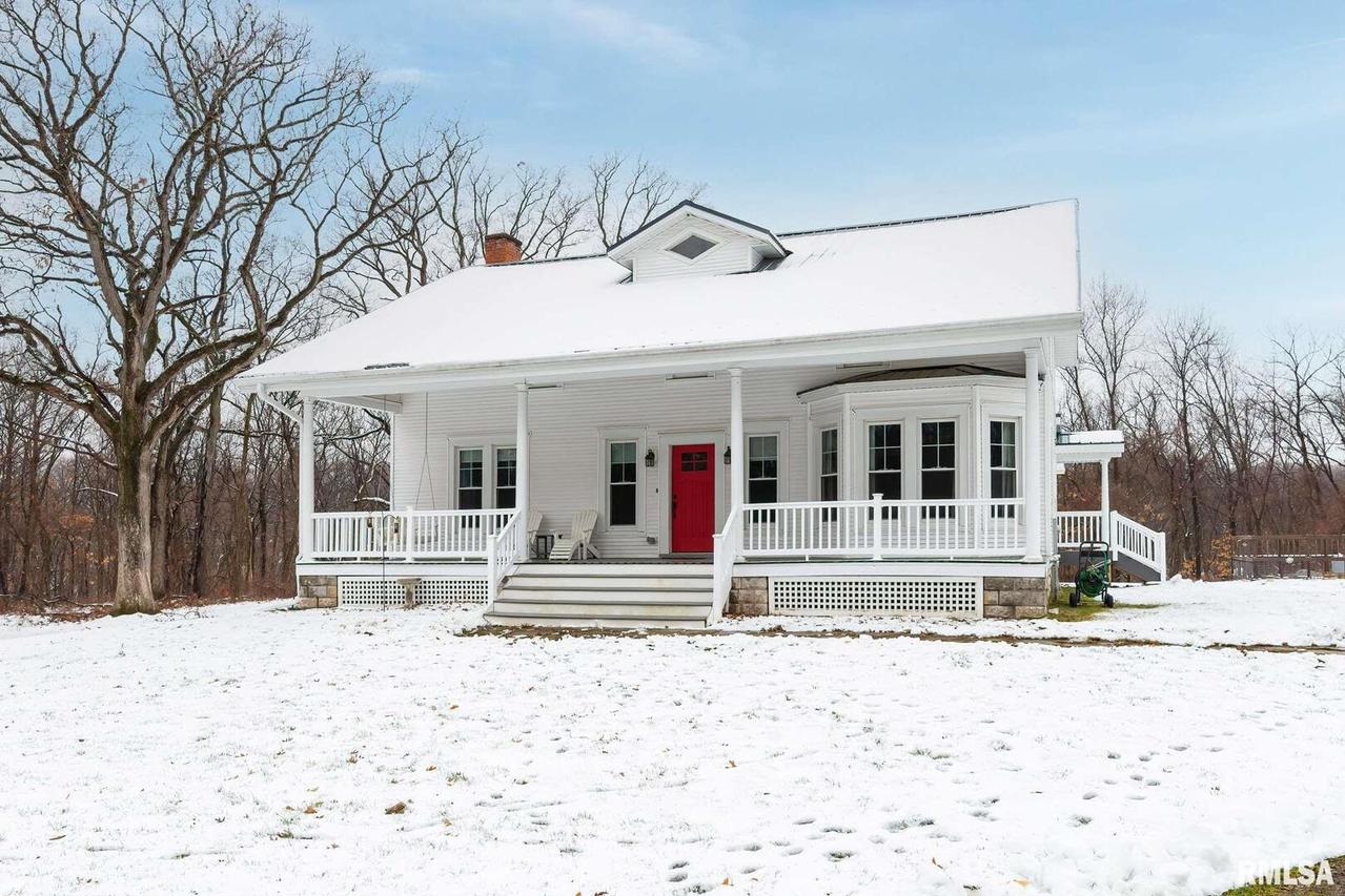 3100 11th St., Moline, IL 61265