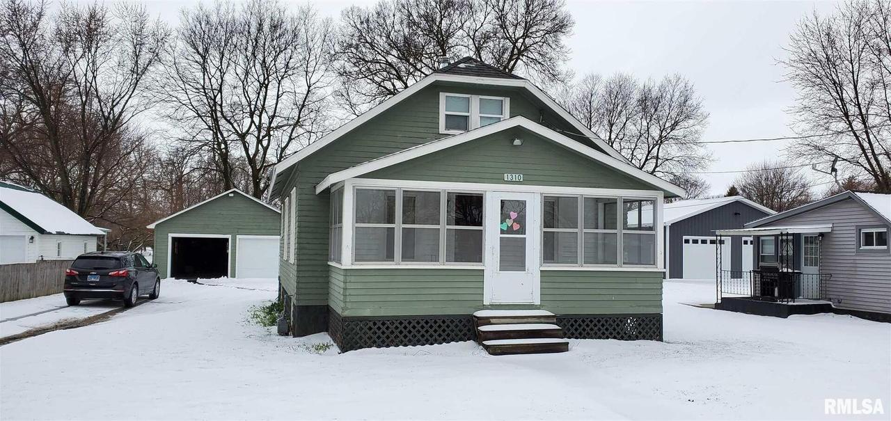 1310 Albany St., Erie, IL 61250