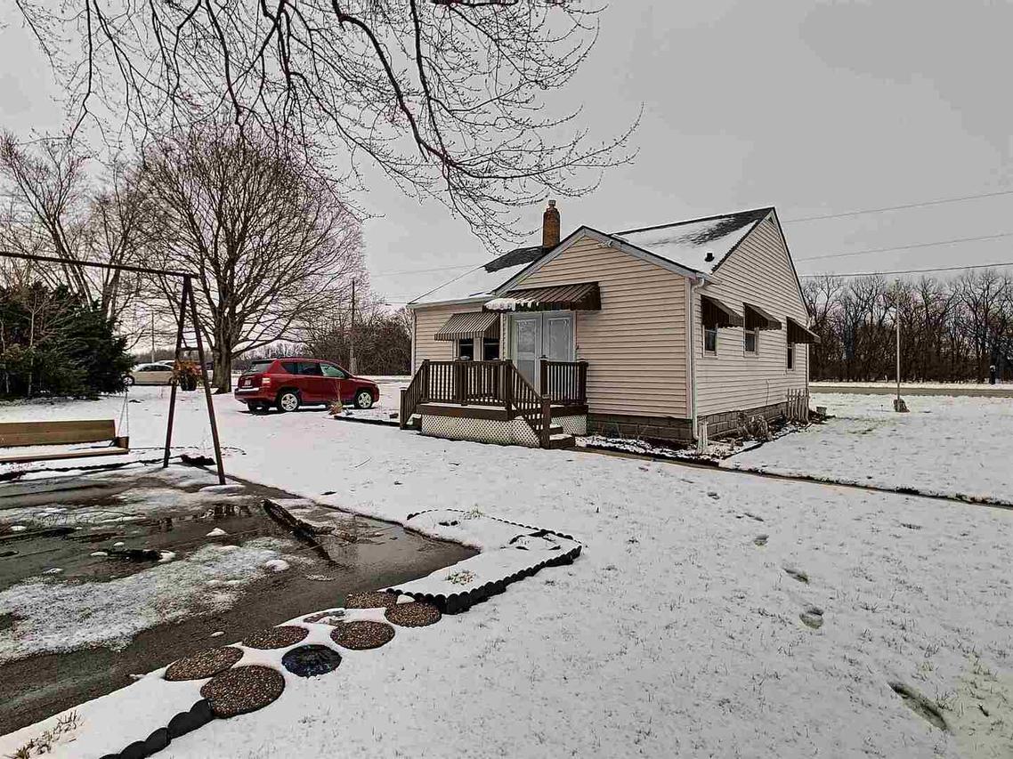 430 Docia St., Hillsdale, IL 61257
