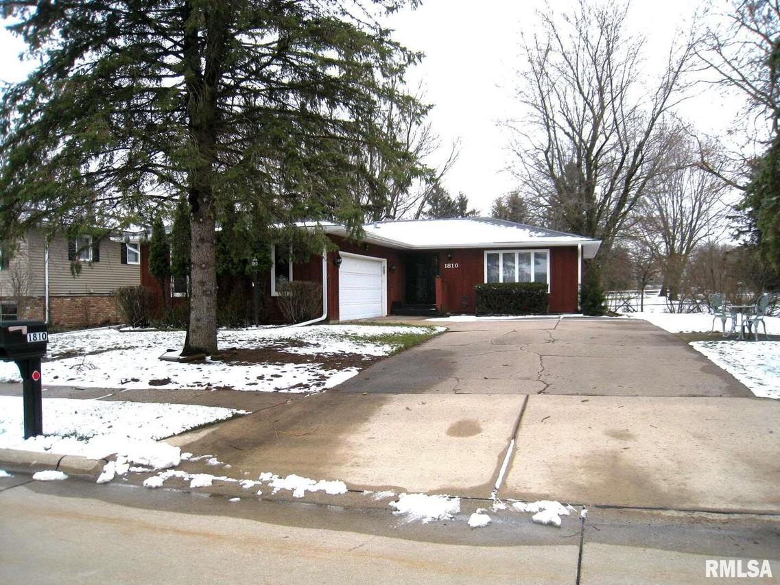 1810 86th Ave., Rock Island, IL 61201