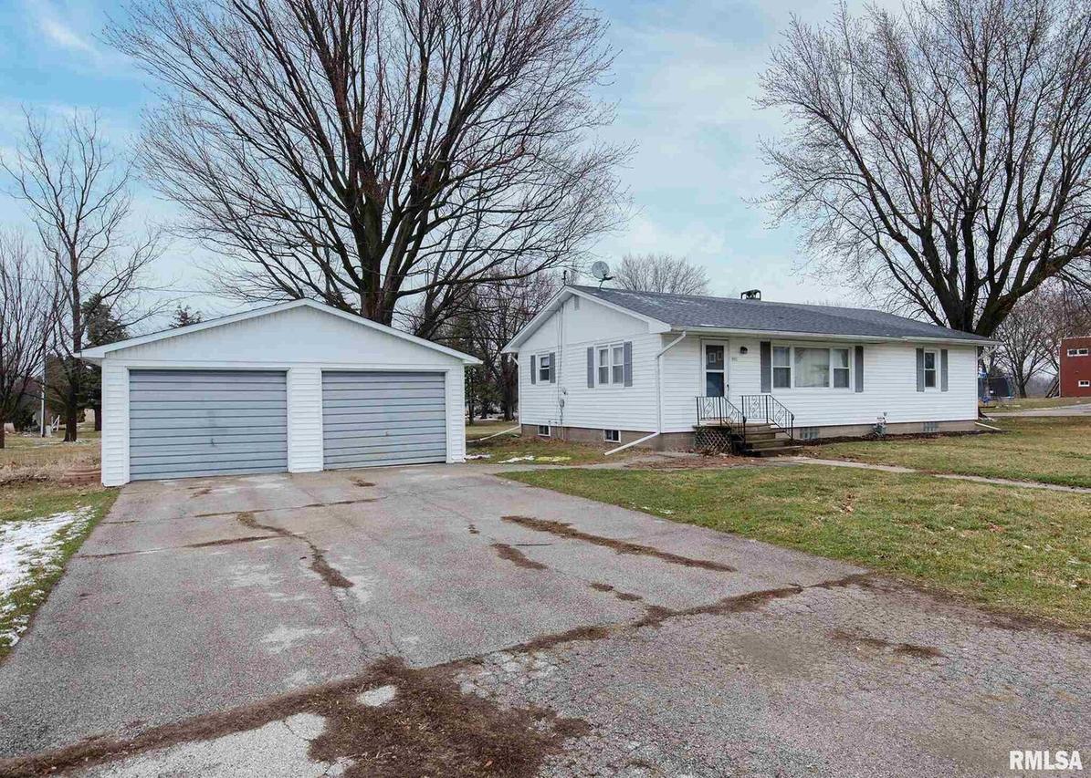 905 W Edgington St., Reynolds, IL 61279