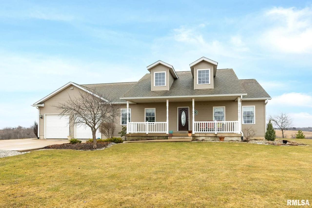 2824 Taets Rd., Coal Valley, IL 61240