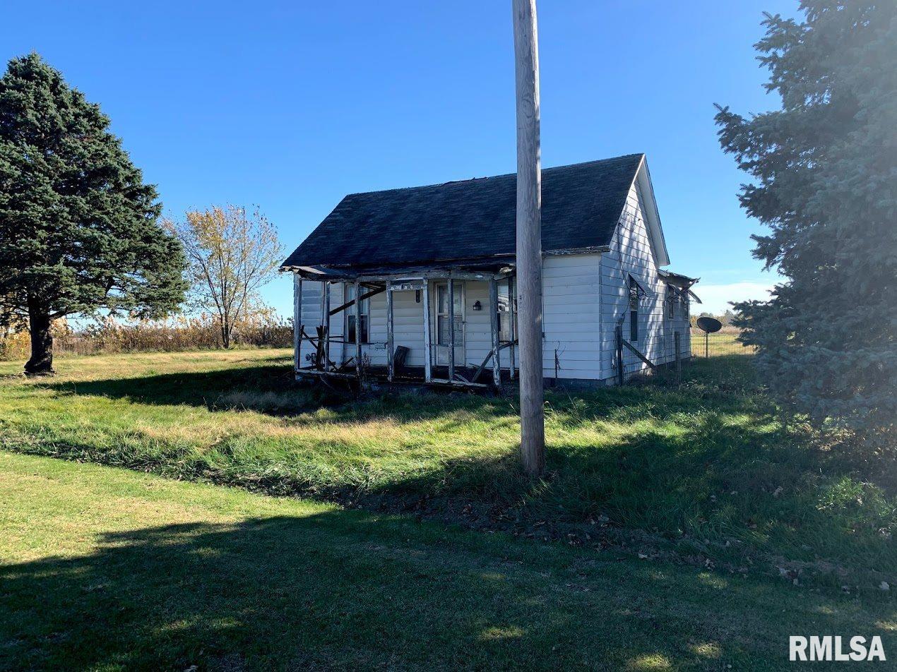 324 E Olive St., Virden, IL 62960