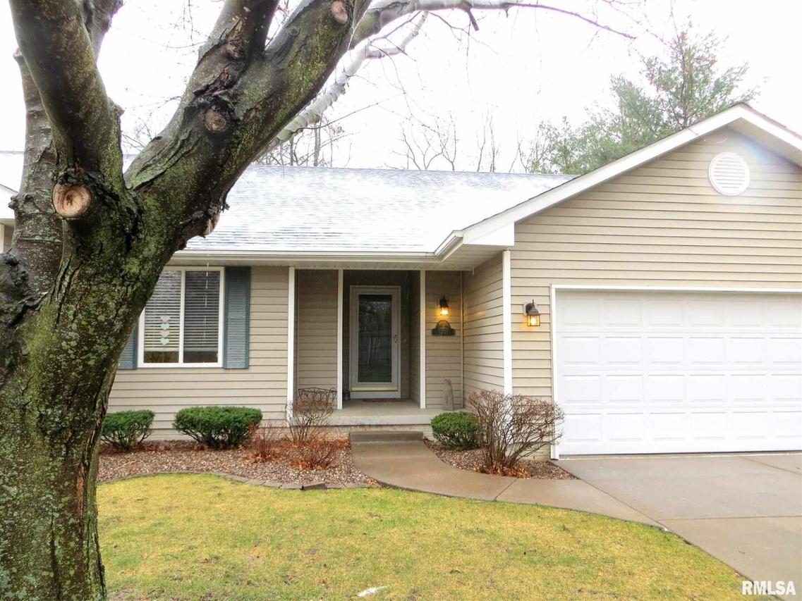 1741 25th Ave., Rock Island, IL 61201