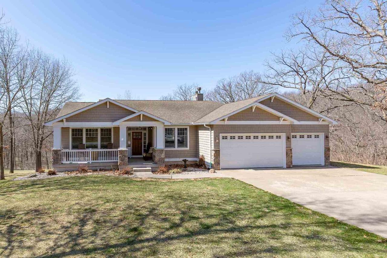 20477 E 200th St., Coal Valley, IL 61240