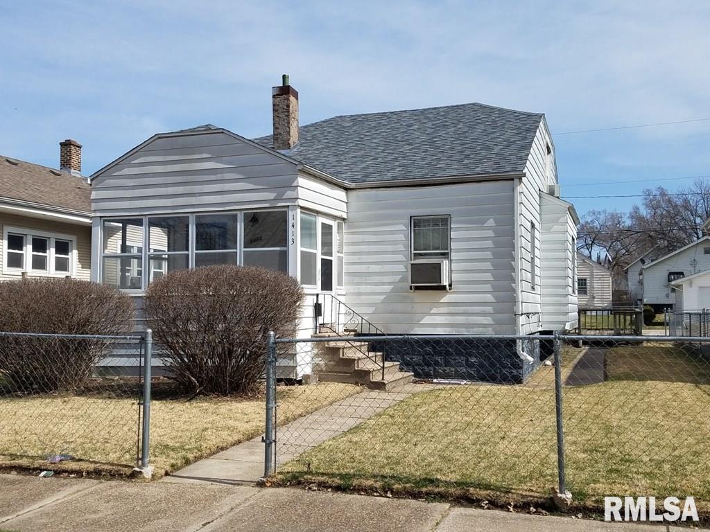 1413 8th St., Rock Island, IL 61201