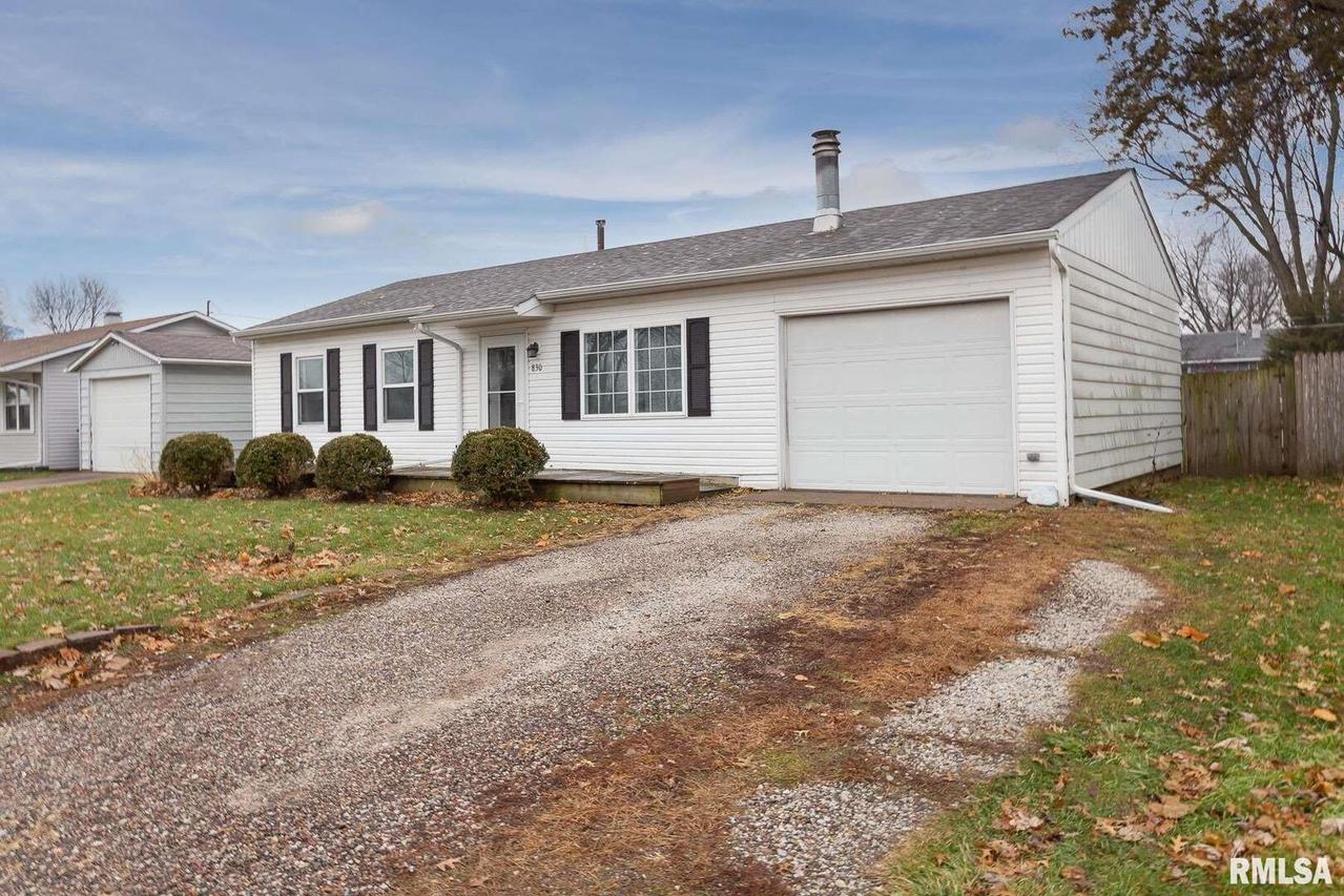 830 E 3rd Ave., Milan, IL 61264