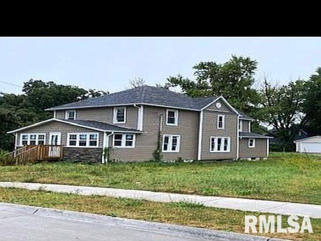 1648 27th Ave., Moline, IL 61265