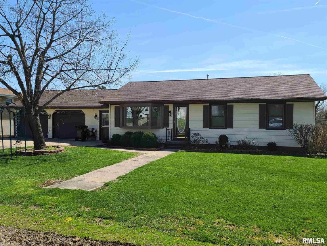 900 2nd Ave., Fulton, IL 61252