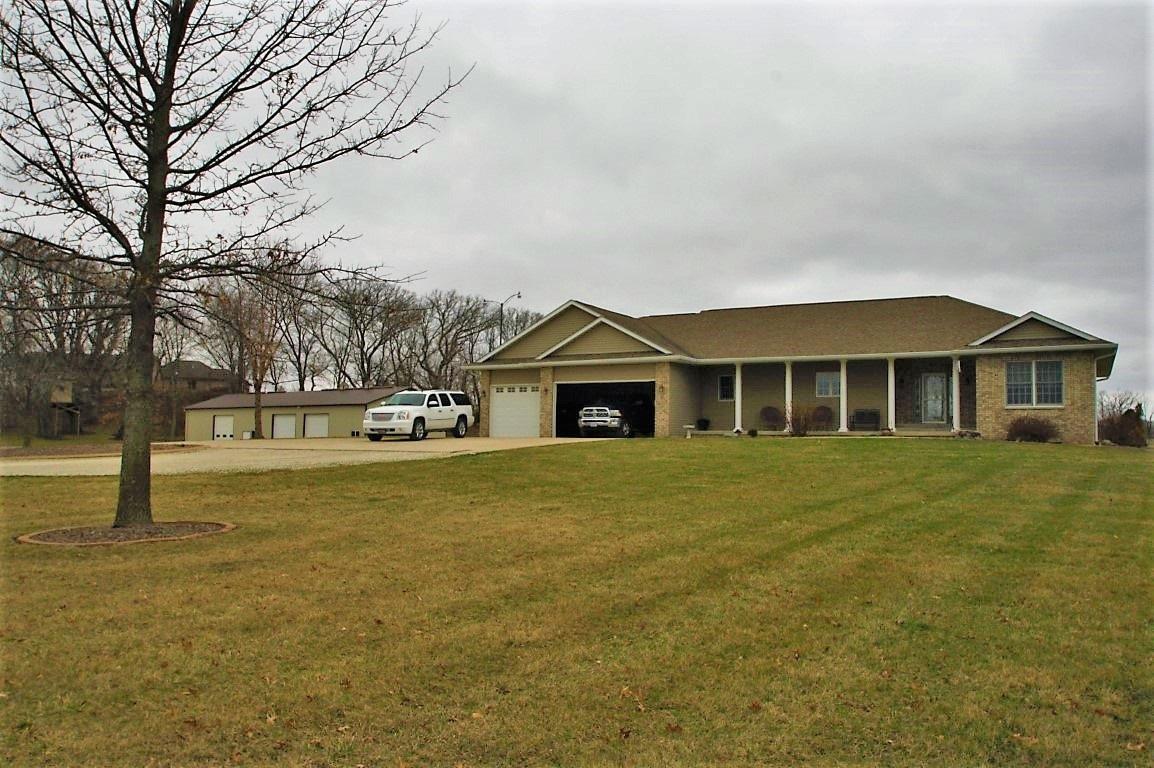 23937 Kings Dr., Colona, IL 61241