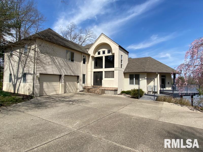 104 Lake Indian Hills Cir., Carbondale, IL 62902