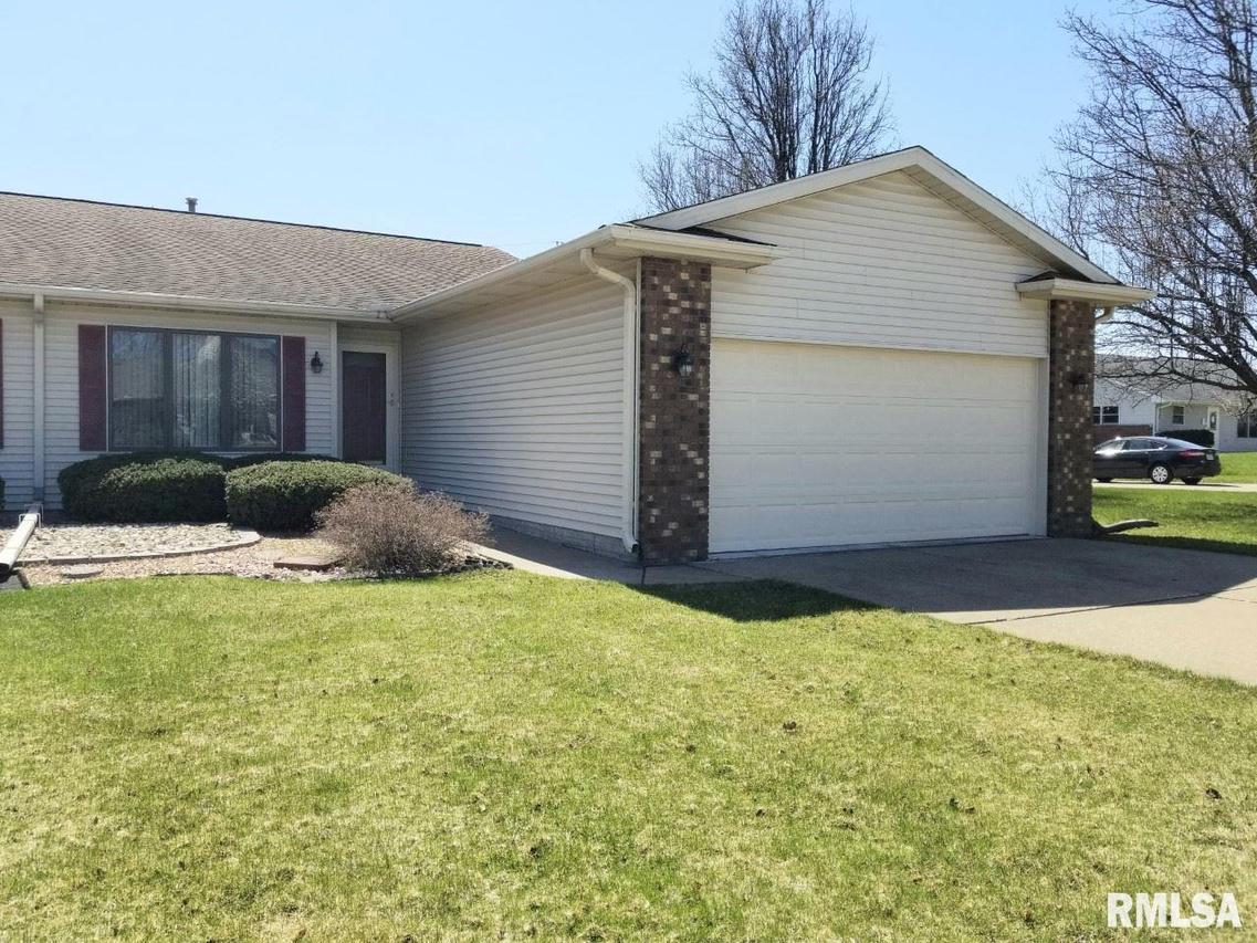 802 11th Ave. #B, Silvis, IL 61282