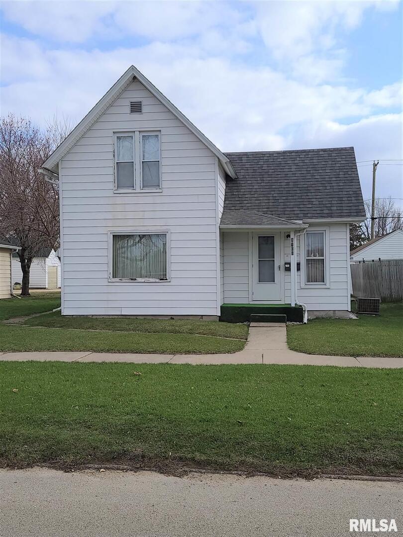 1108 15th Ave., Fulton, IL 61252