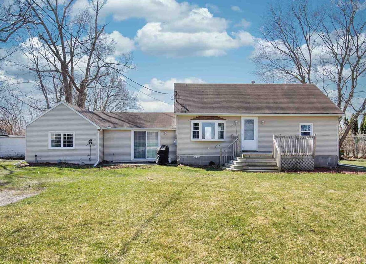 515 Main St., Hillsdale, IL 61257