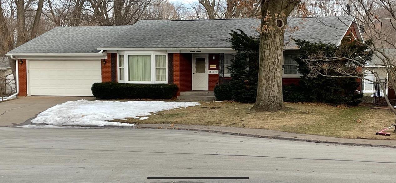 1818 45th St., Moline, IL 61265