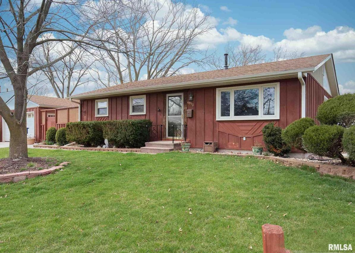 4913 51st Ave., Moline, IL 61265