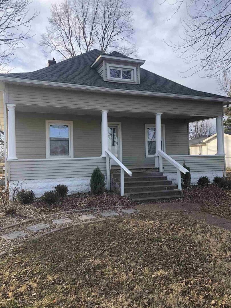 208 N Broadway Alley, Goreville, IL 62939