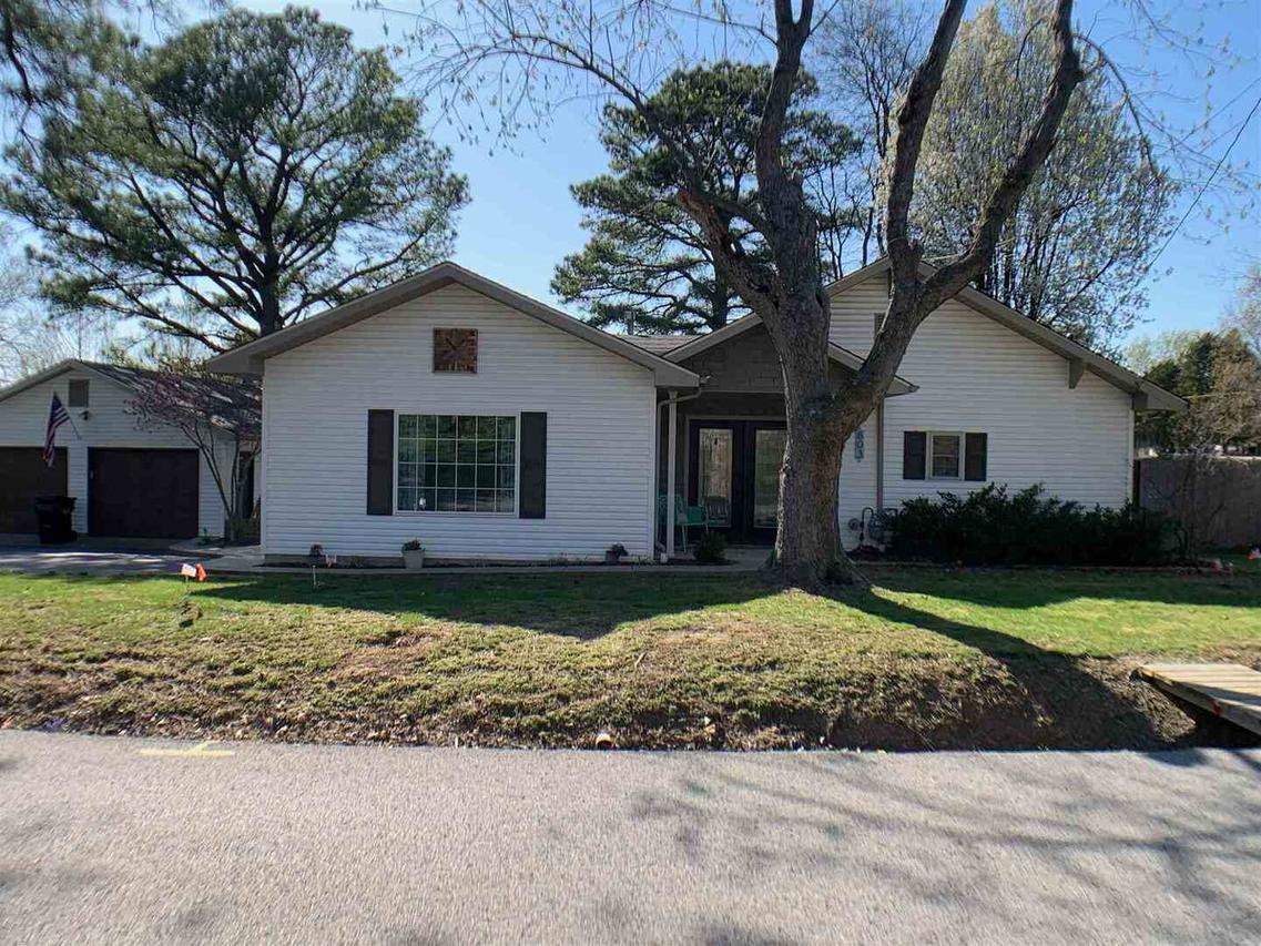 803 Water St., Harrisburg, IL 62946