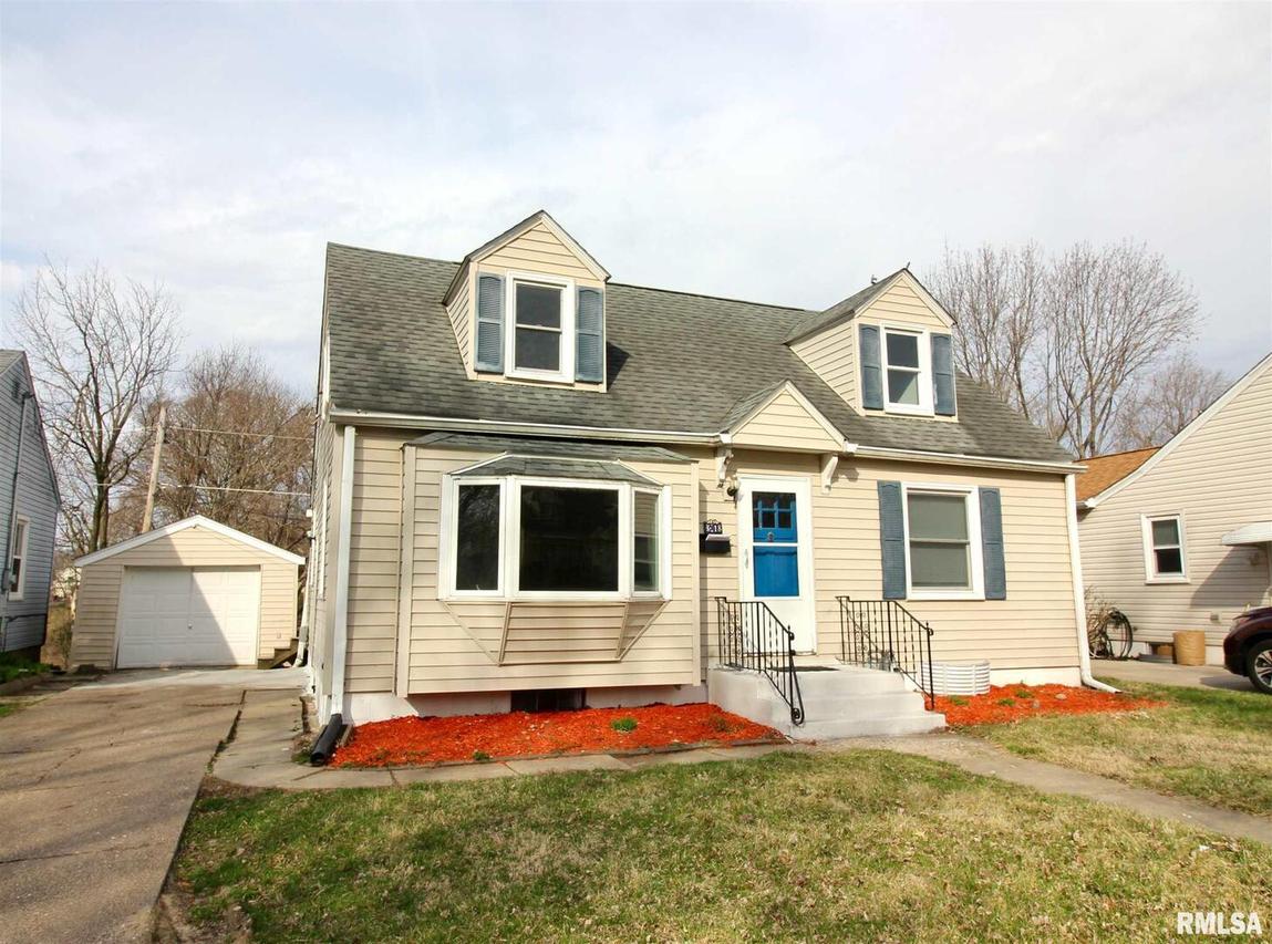 18 Knoll Ct., Rock Island, IL 61201