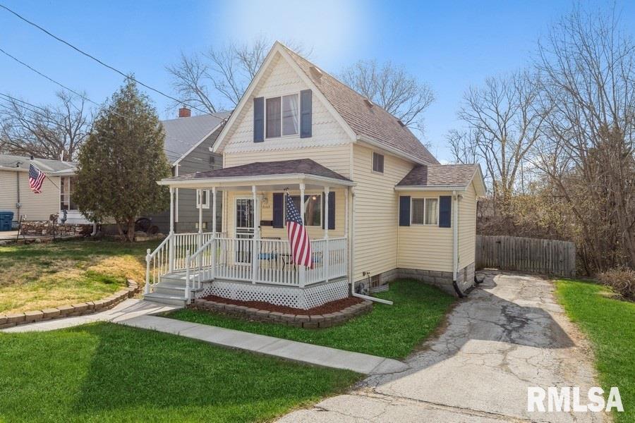 2147 8th St., East Moline, IL 61244