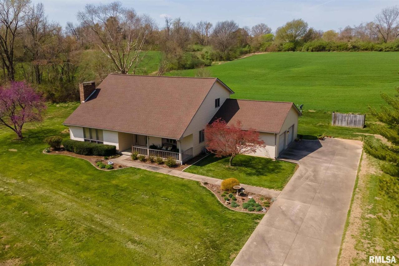 11499 Laurelwood Ln., Carbondale, IL 62901